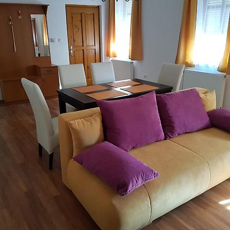 Apartman Kaszás Central Mosonmagyaróvár Exterior foto